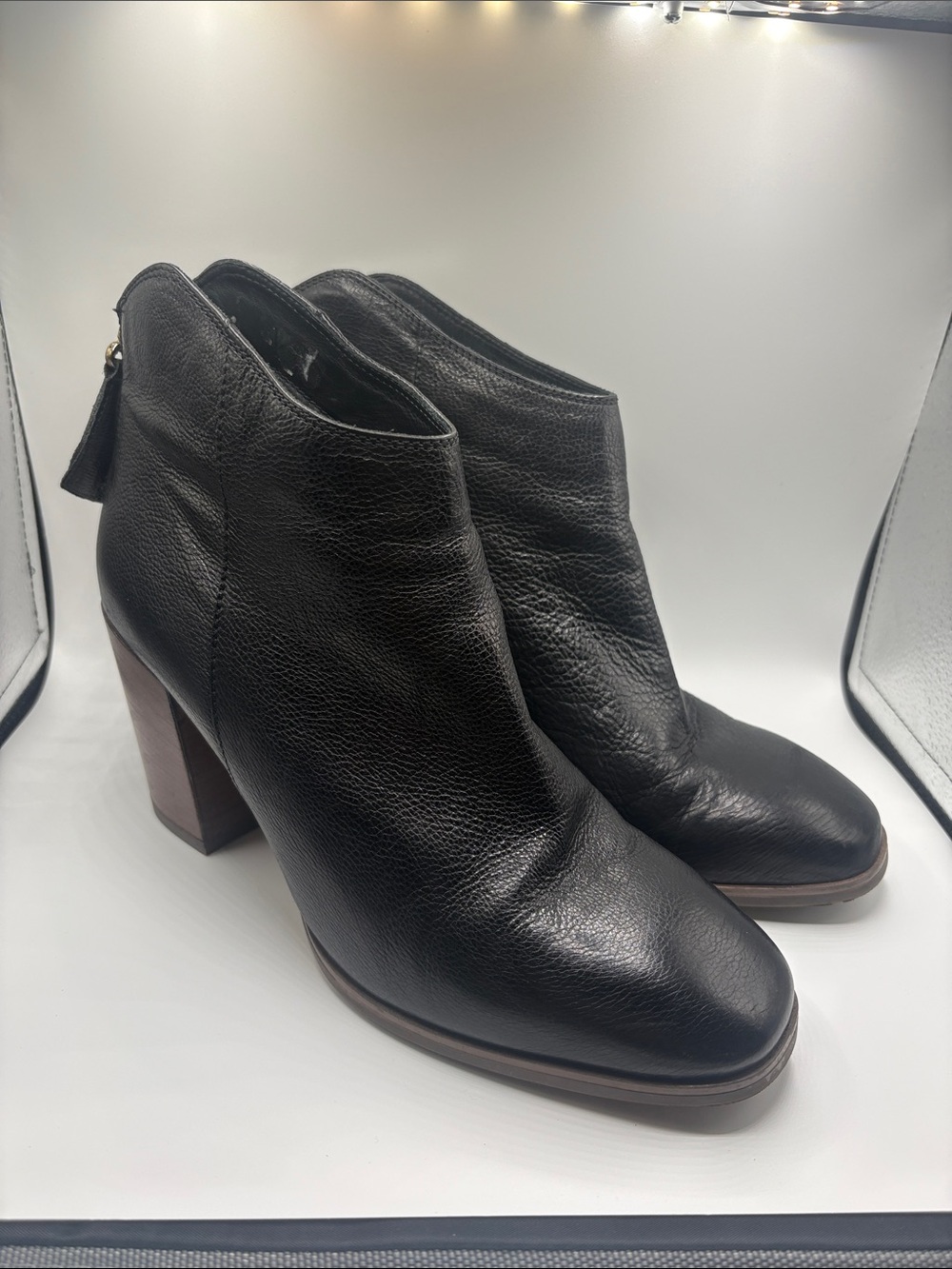 Clarks Black Genuine Leather Ankle Booties with Wooden Block Heel Lora Lana 9